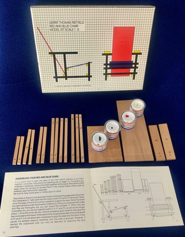 Rietveld-Red-and-Blue-Chair-Model-Kit-1-zu-6-FIRST-EDITION