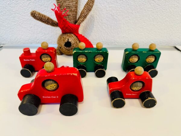 5 alte NAEF Holz-Spielzeuge Swiss Car+Train Antik 60er