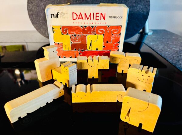 Holz Tier Figuren NAEF 80er Vintage Holzspielzeug Animal